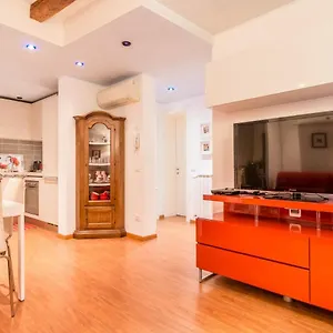 https://ca-rella.hotelinveneto.com