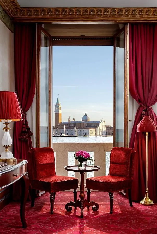 Hotel Danieli, Венеция 5*,